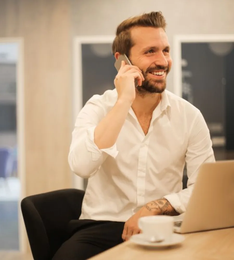 Client speaking with the team by phone